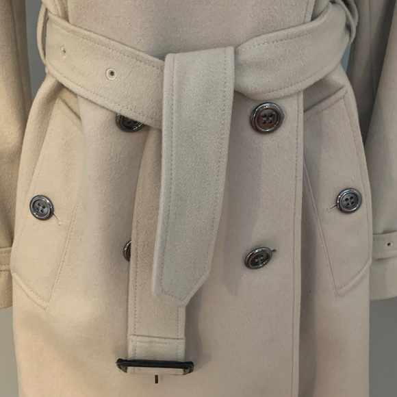 Burberry London wool and cashmere trench coat. - Picture 7 of 12